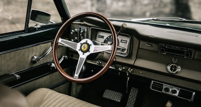 Jerrari-Jeep-Ferrari-365-GT-4 Jerrari-Jeep-Ferrari-365-GT-4