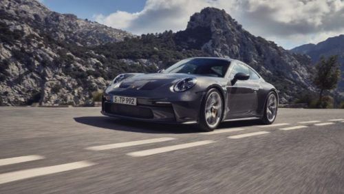 Porsche 911 GT3 Touring Tawarkan Opsi Lebih Flamboyan, Tapi Tetap Buas