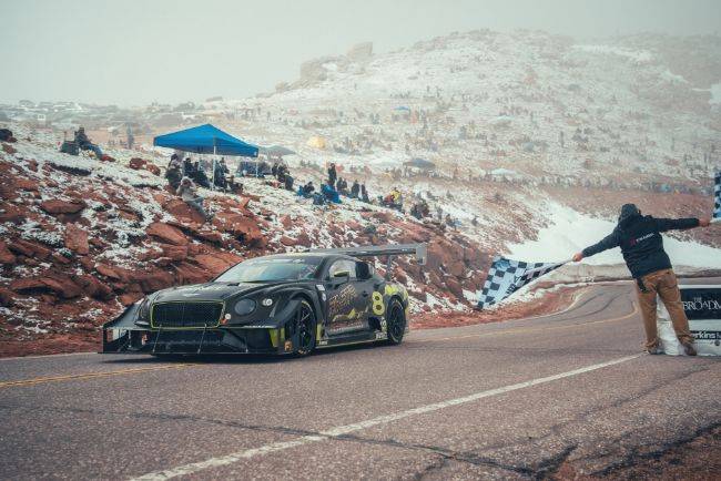 Bentley Gagal Pecahkan Rekor di Pikes Peak 2021 Bentley Pikes Peak