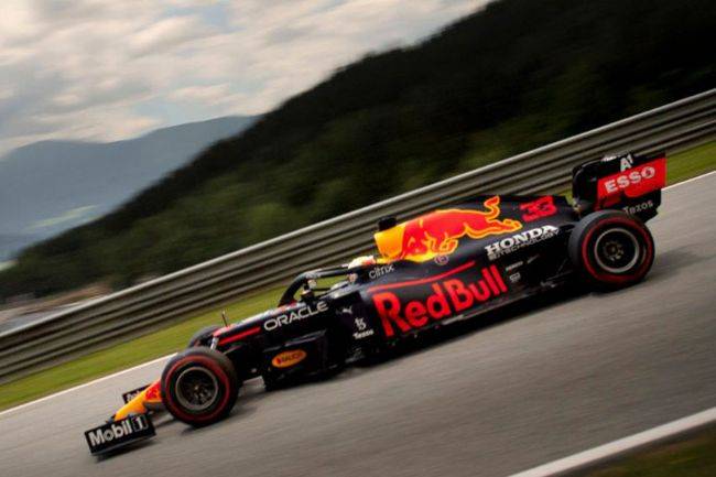 Mobil Lubricants Sambut Kemenangan 4 Kali Beruntun Red Bull Racing Honda di F1 Red Bull Racing Honda