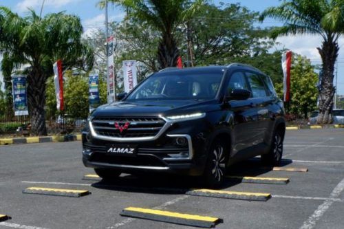 Wuling Almaz Raih Penghargaan Indonesia Digital Popular Brand Award 2021