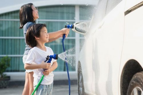 Mencuci Mobil Bersama Anak, Quality Time dan Sarana Edukasi Pentingnya Ban Mencuci Mobil Bersama Anak, Quality Time dan Sarana Edukasi Pentingnya Ban