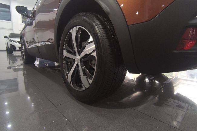 Tips Bijak Merawat Mobil di Garasi Saat PPKM Darurat Kondisi telapak ban