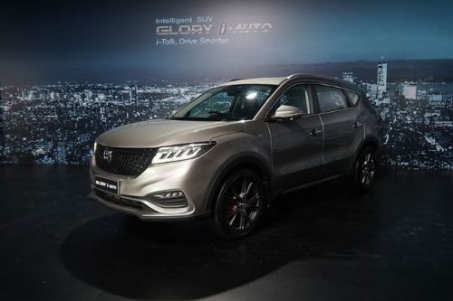 DFSK Sediakan Hadiah Emas Puluhan Gram di GIIAS Surabaya 