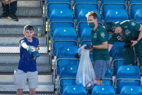 Usai Balapan GP Inggris 2021, Vettel Bersih-Bersih Tribun Silverstone