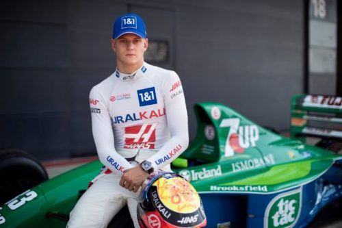 Mick Schumacher Geber Mobil F1 Pertama Ayahnya di Silverstone