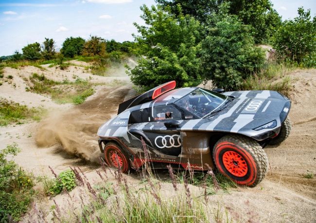 2021/07/Audi-RS-Q-e-tron-Dakar-6.jpg
