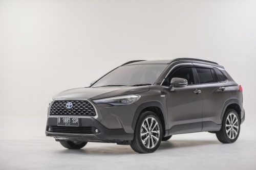 Carvaganza Editors’ Choice Awards 2021: Toyota Corolla Cross Pemenang Best Hybrid Car Award