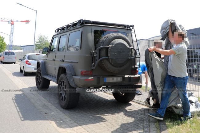 2021/08/2022-Mercedes-G-Class-4×4-Squared-Spyshot-5.jpg
