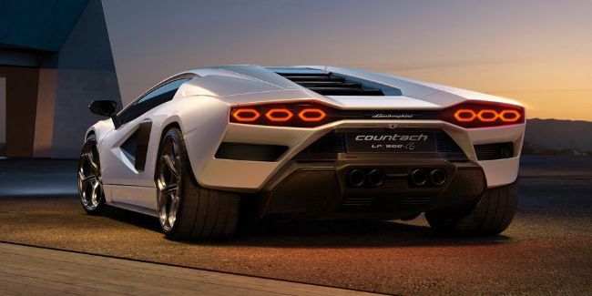 2021/08/lamborghini-countach-lpi-800-4-108-1628616858.jpg