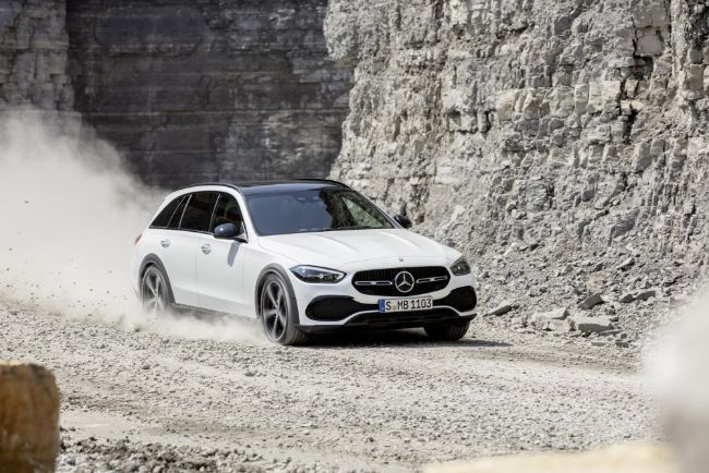 2021/08/2022-Mercedes-Benz-C-Class-All-Terrain-6.jpg