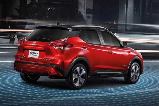 2021/08/Radian-read-with-black-roof.jpg