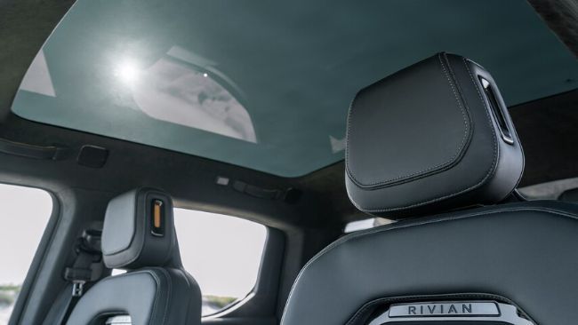 2021/09/2022-Rivian-R1T-27.jpg