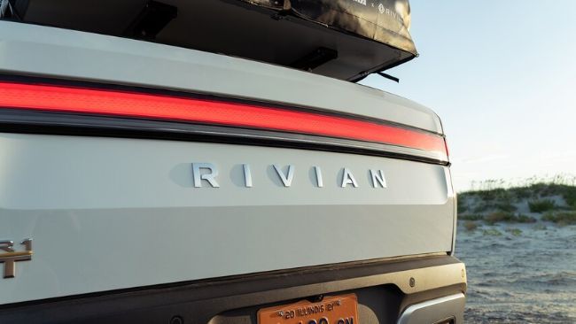 2021/09/2022-Rivian-R1T-49.jpg