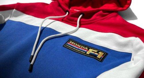Merchandise Honda Ini Tawarkan Gaya ala Tim F1 Vintage, Langsung Diburu Fans Merchandise Honda Ini Tawarkan Gaya ala Tim F1 Vintage, Langsung Diburu Fans