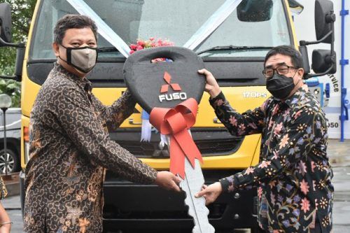 KTB Serahkan Mobile Workshop Service Untuk Pelanggan Setianya