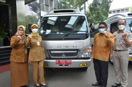 Mitsubishi Fuso Donasikan Espasio ke Pemprov DKI Jakarta untuk Bantu Penanganan COVID-19