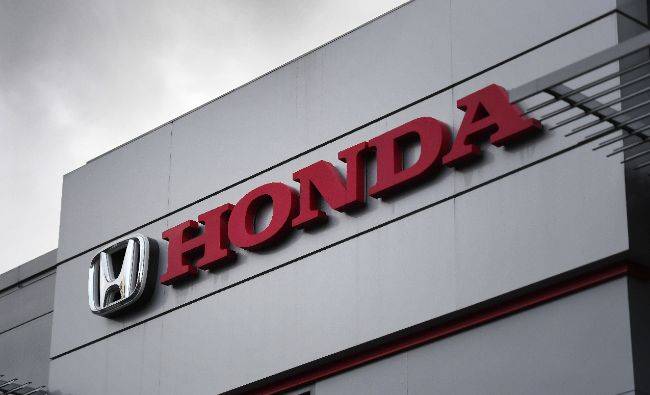 Pasokan Chip Semikonduktor Langka, Honda Pelajari Untuk Produksi Lokal Logo Honda