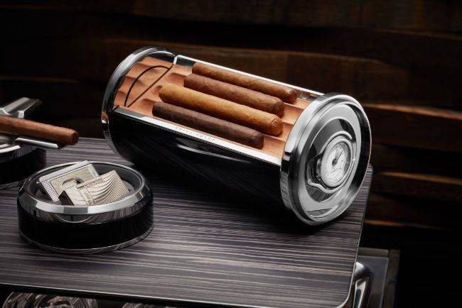 Kotak Whisky dan Cerutu Istimewa Untuk Pemilik Rolls-Royce Rolls-Royce Cellarate