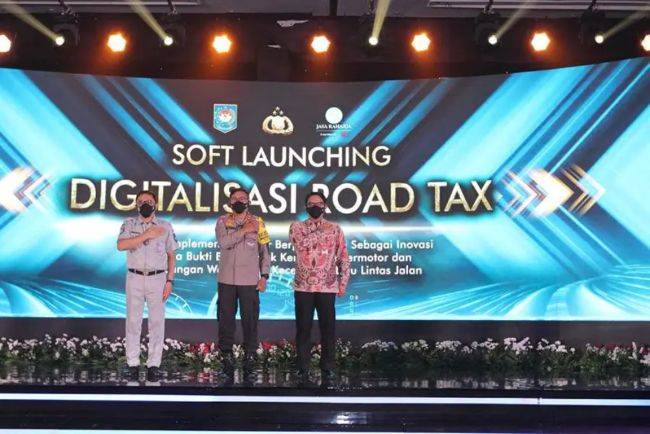 Pemerintah Pakai Stiker Hologram Sebagai Tanda Baru Pembayaran Pajak Kendaraan Bermotor Digitalisasi Road Tax