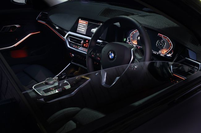 2021/10/BMW-320i-Dynamic_G20-1.jpeg