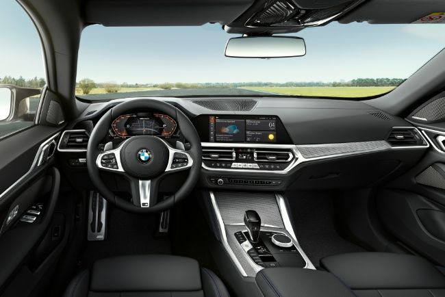 2021/10/BMW-Seri-4-Gran-Coupe-M440i-2021-3.jpg