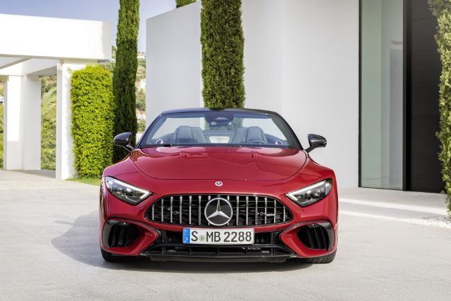 2021/10/2022-Mercedes-AMG-SL-10.jpg