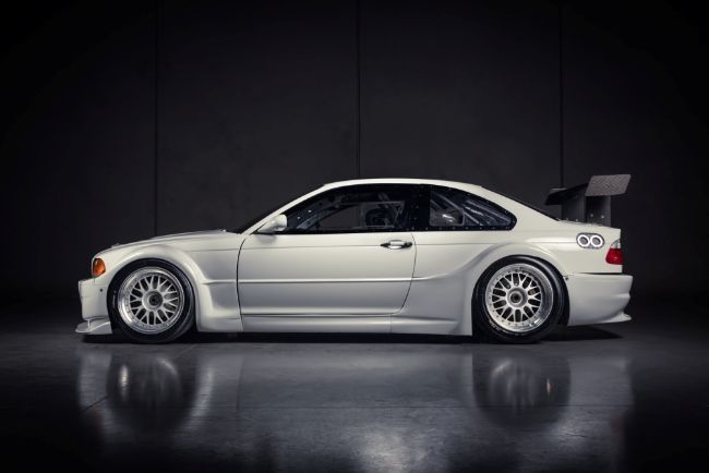2021/11/BMW-M3-GTR-2001-2.jpg
