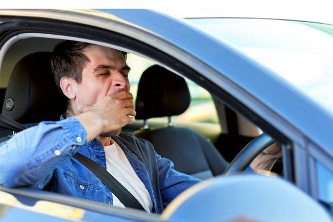 Tips Mengemudi Aman & Anti Ngantuk Saat Mudik di Bulan Ramadan microsleep
