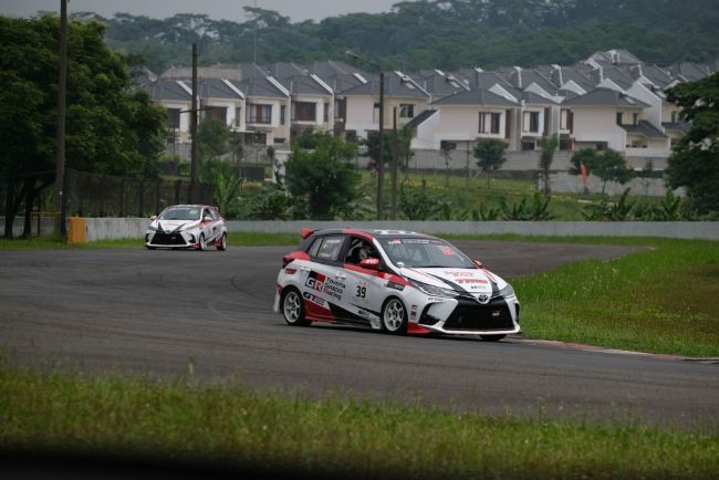 Toyota Team Indonesia Borong Podium ISSOM Seri 5 dan Rajai Klasemen
