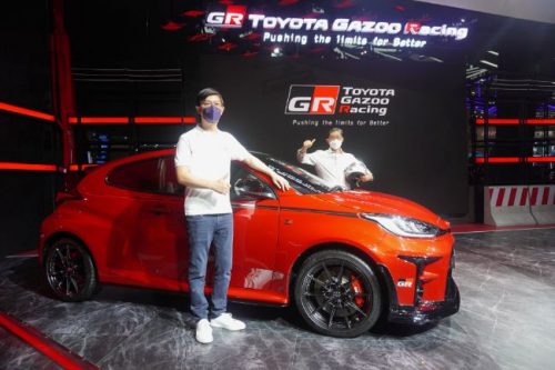 GIIAS 2021: Toyota Serahkan Mobil Sports Langka GR Yaris Kepada Konsumen Terpilih GIIAS 2021: Toyota Serahkan Mobil Sports Langka GR Yaris Kepada Konsumen Terpilih