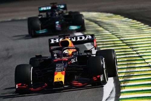 F1: Bertarung Ketat dengan Hamilton, Verstappen Kembali Naik Podium di Brasil