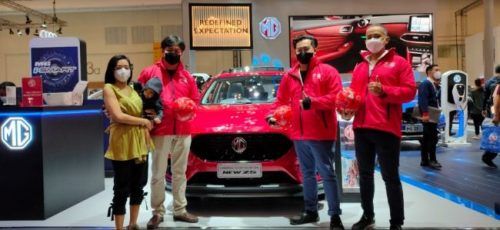 Ini Dia Orang Beruntung Pemilik MG ZS Edisi Liverpool Pertama di Indonesia