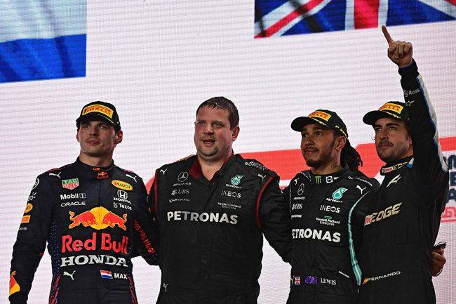 F1: Didekati Hamilton, Max Verstappen Yakin Raih Juara Dunia Formula 1