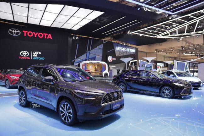 Ini Mobil Toyota Paling Laris Dipesan Selama GIIAS 2021 Booth Toyota GIIAS 2021