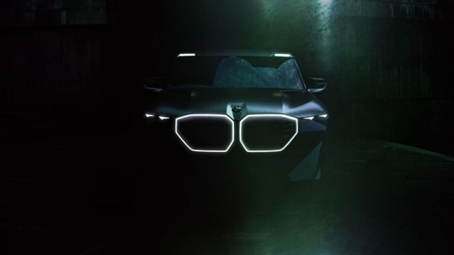 BMW Perkenalkan Concept XM, SUV Kencang Dengan Gaya Bespoke
