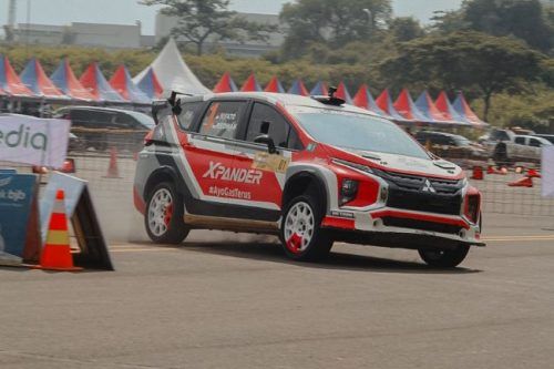 Persaingan Keras Mewarnai Hari Pertama Sprint Rally Meikarta 2021