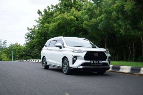 Ini Alasan Toyota Veloz Jadi MPV Favorit Keluarga di Kota Besar Ini Alasan Toyota Veloz Jadi MPV Favorit Keluarga di Kota Besar