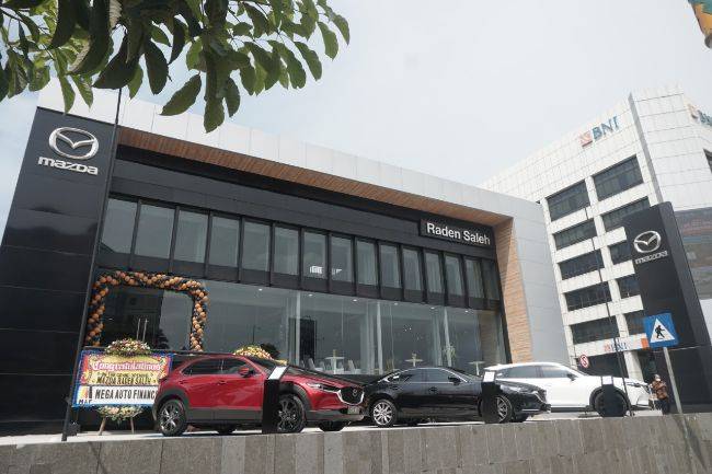 Ekspansi Terus, Mazda Buka Dealer Baru di Raden Saleh, Target Tinggi sebulan. dealer Mazda Raden Saleh