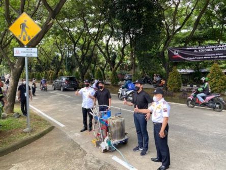 Honda Revitalisasi Marka dan Rambu Lalu Lintas di Bogor Demi Keselamatan Pengguna Jalan