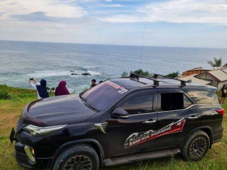 ID42NER Touring Jelajah Pantai Selatan Jawa Sekaligus Uji Performa Fortuner ID42NER Touring Jelajah Pantai Selatan Jawa Sekaligus Uji Performa Fortuner