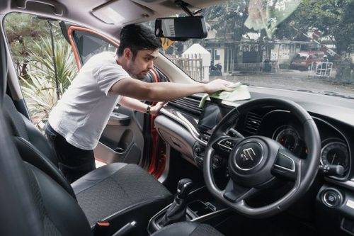 Berkendara Aman di Musim Hujan, Perhatikan 6 Hal Penting Ini Berkendara Aman di Musim Hujan, Perhatikan 6 Hal Penting Ini