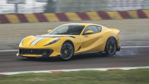 Ferrari Ogah Beralih ke Listrik Sepenuhnya, Ingin Konsumen Bebas Memilih