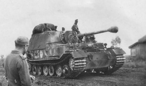 Tank Elefant, Bukti Porsche Pernah Gagal di Masa Perang Dunia Tank Elefant, Bukti Porsche Pernah Gagal di Masa Perang Dunia