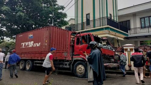 Ketahui Faktor Penyebab Truk Alami Rem Blong, Ini Cara Menghadapinya Ketahui Faktor Penyebab Truk Alami Rem Blong, Ini Cara Menghadapinya