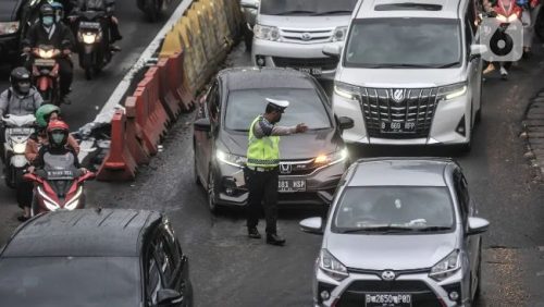 Wajib Diketahui, Ini Mobil Yang Berhak Dapat Prioritas Di Jalan, Pelat RF Tak Berhak Wajib Diketahui, Ini Mobil Yang Berhak Dapat Prioritas Di Jalan, Pelat RF Tak Berhak