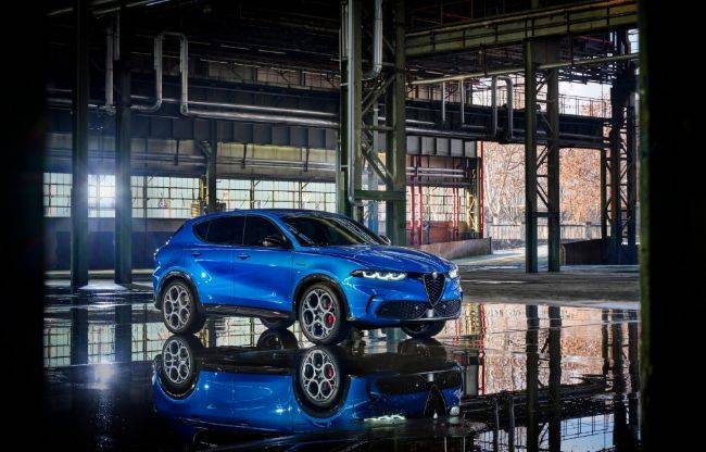 Alfa Romeo Tonale Lahir Tandai Debut Elektrifikasi, Punya Sertifikat NFT Juga Alfa Romeo Tonale