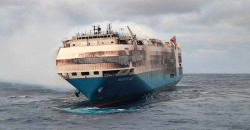 Kapal Pembawa Ribuan Porsche, Audi dan Bentley Terbaru Milik Konsumen Terbakar di Tengah Laut