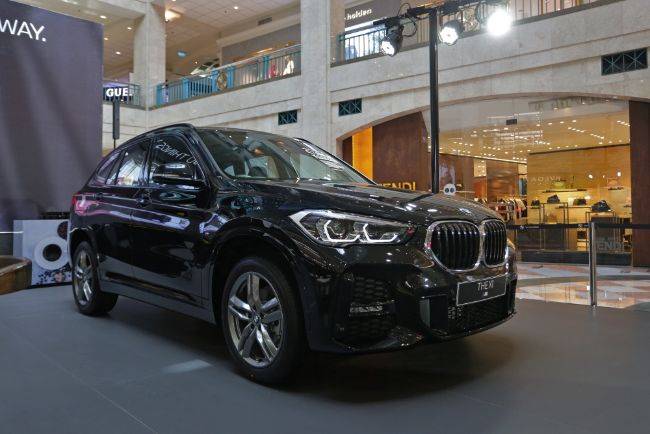 BMW X1 Varian Baru Meluncur di Plaza Senayan, Menawan Pakai Trim M Sport BMW X1 M Sport