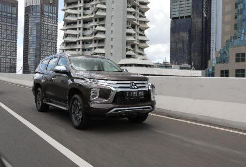 Mitsubishi Pajero Sport Dakar 4x2, SUV Urban Yang Kental Dengan DNA Petualang Mitsubishi Pajero Sport Dakar 4x2, SUV Urban Yang Kental Dengan DNA Petualang
